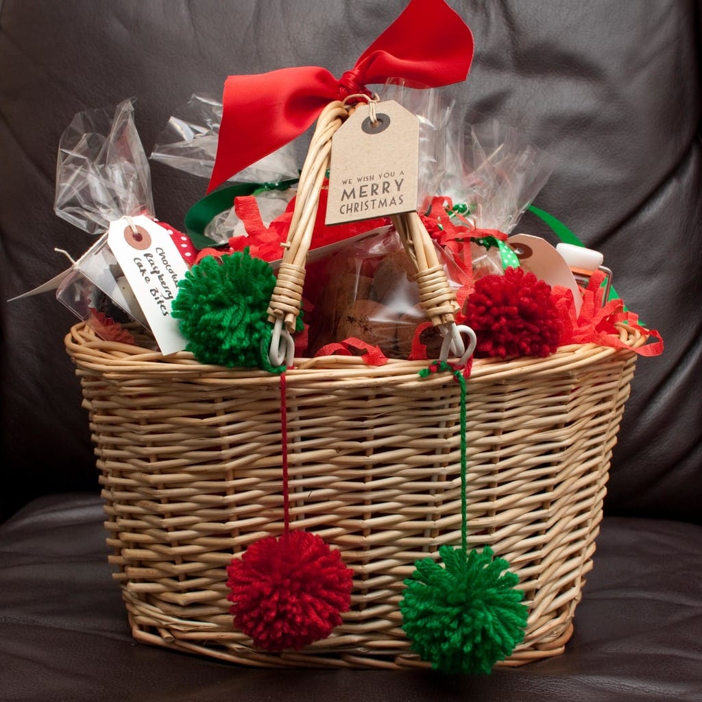 3 DIY Holiday Gift Baskets For Everyone You Love College Fashion