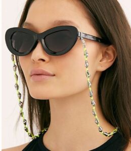 15 Sunglasses Chains for the Cutest Summer Selfies - College Fashion