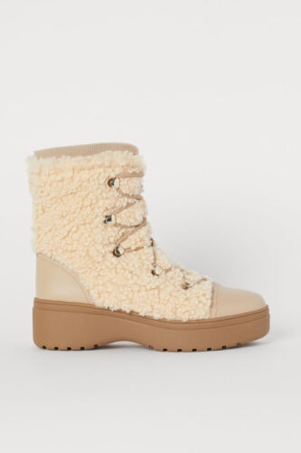 Cute Snow Boots 101: 6 Pairs of Insanely Cute Winter Boots for College ...