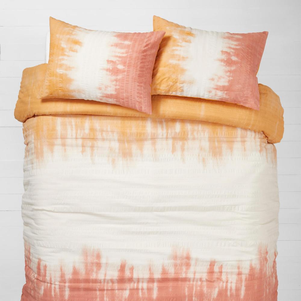 Dip dye peach and orange bedding from Dormify