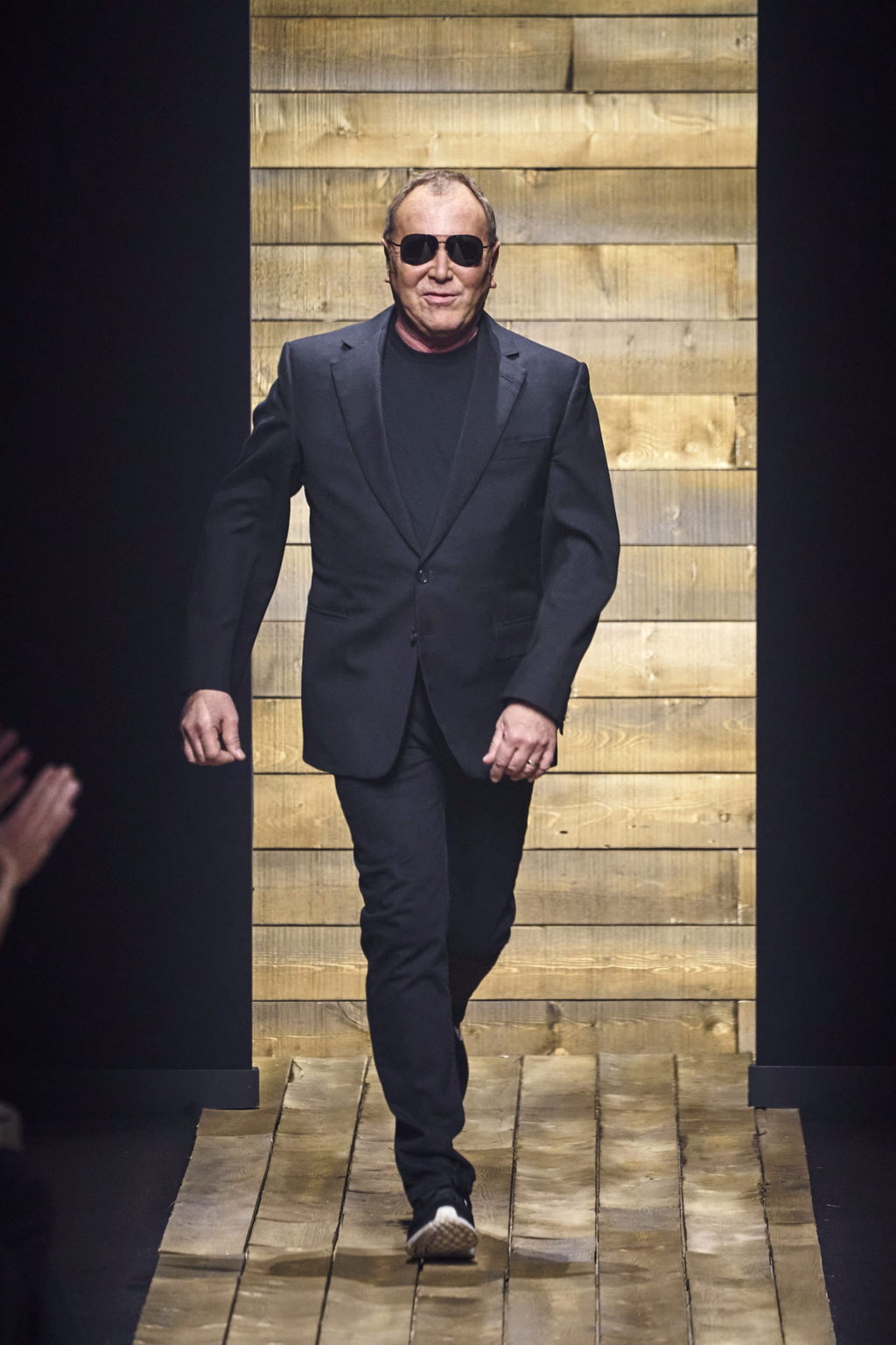 Geleend onderpand intern Know Your Fashion Designers: 10 Facts About Michael Kors - College Fashion