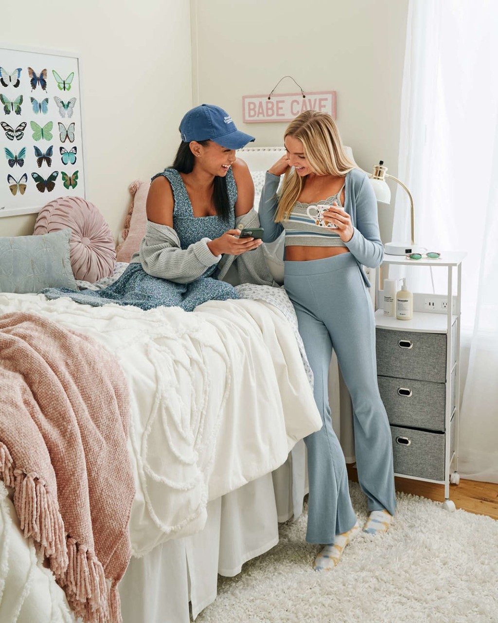 Shared Dorm Items 15 Items To Share With Your Roommates In College College Fashion 