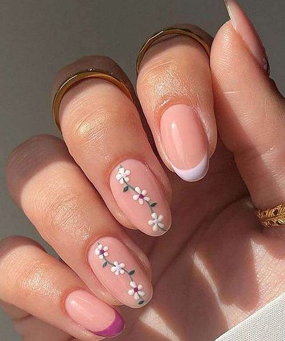 29 Flower Nails To Up Your Mani Game For Spring