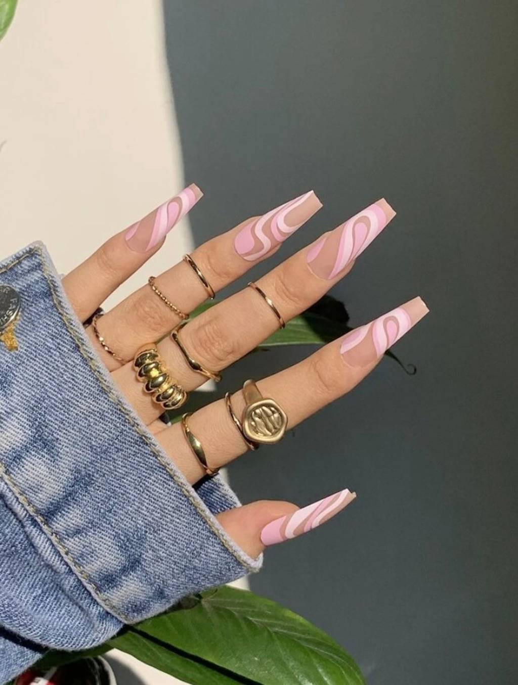 30 Cute and On-Trend Pink Nail Art Designs for 2023