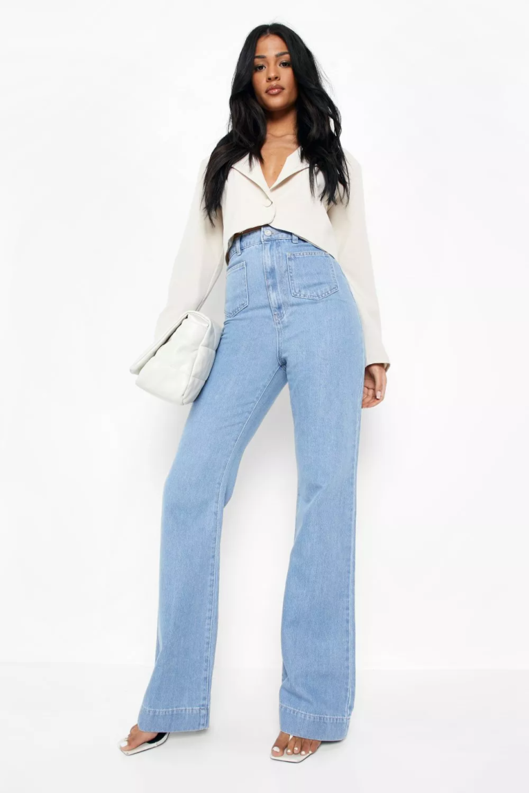 The Best Flare Jeans Outfit Ideas You'll Obsess Over