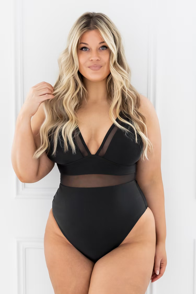 How to Style a Swimsuit Based on Your Body Type - College Fashion