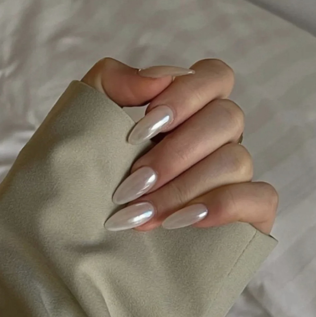 18 Pretty Pearl Nail Designs You’ll Obsess Over