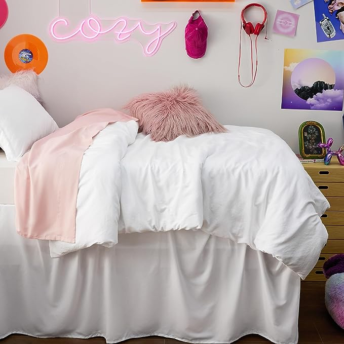 How to Decorate Your Dorm Room: Everything You Need to Make Your Room ...
