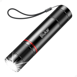 Small rechargeable flashlight