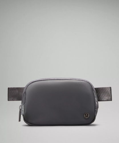 Lululemon everywhere belt bag