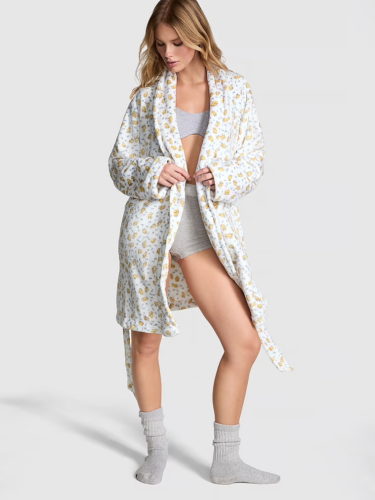 VS cloud robe